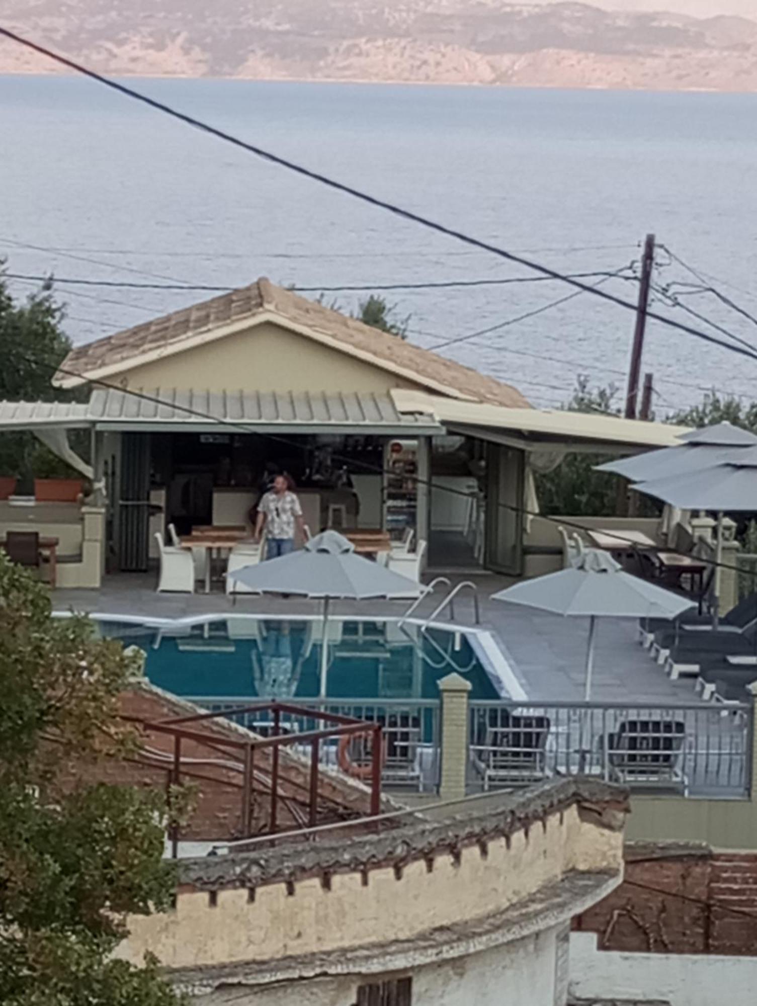 Sarakinos Apartments Barbati Luaran gambar