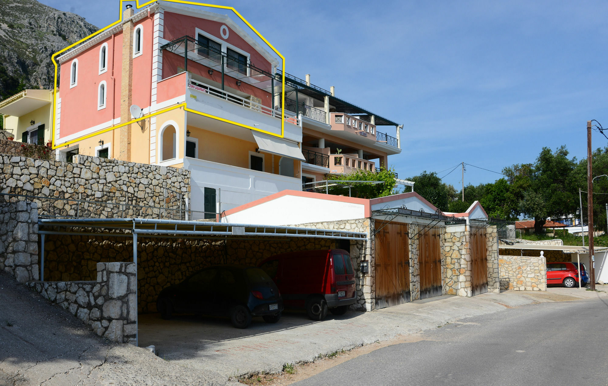 Sarakinos Apartments Barbati Luaran gambar