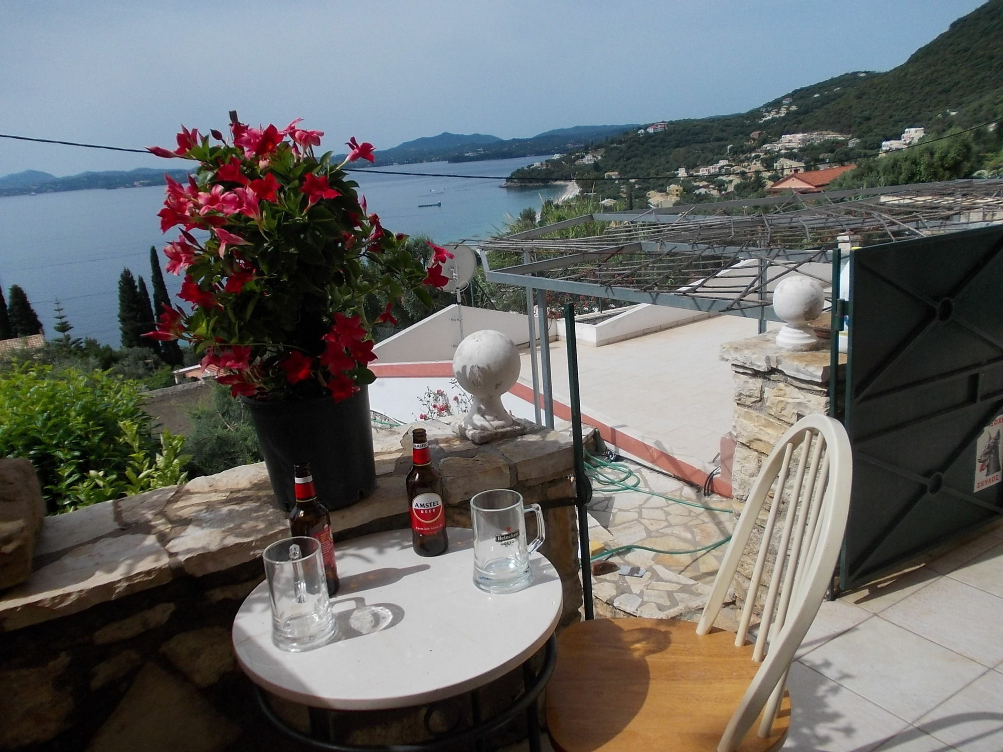 Sarakinos Apartments Barbati Luaran gambar